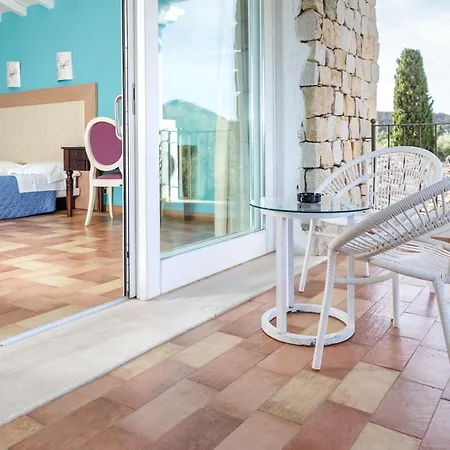 מלון Wellness & 4*