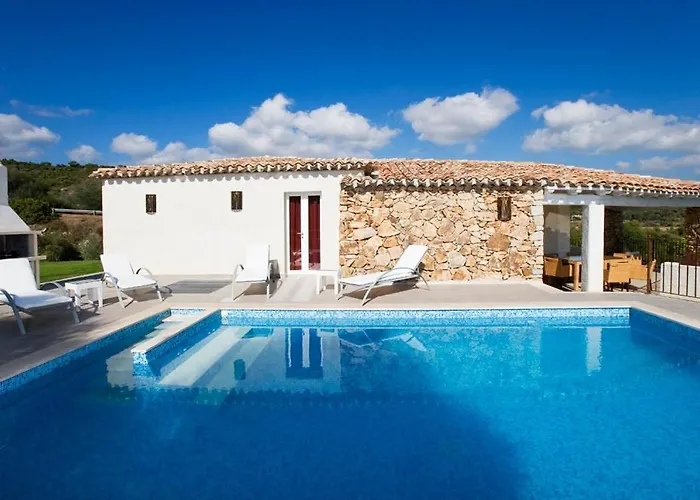 Отель Wellness & 4*